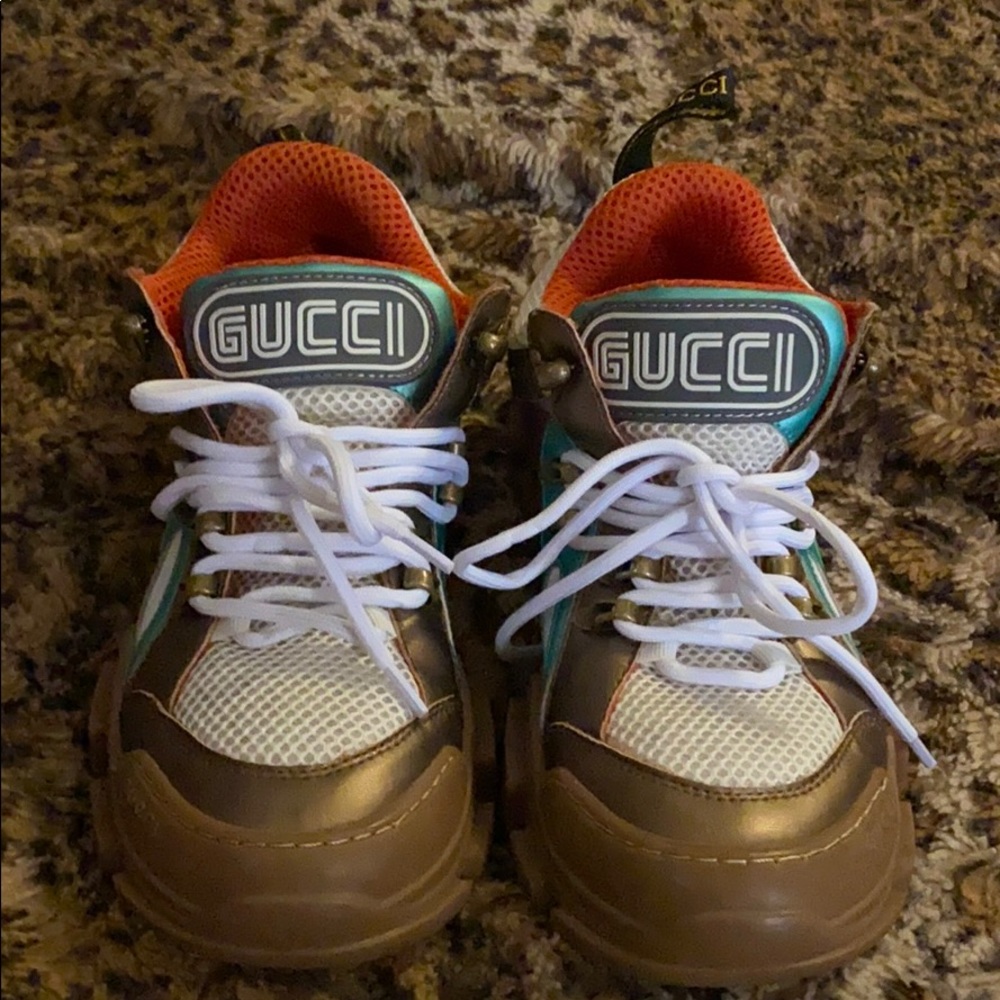 Gucci flashtrek sneakers